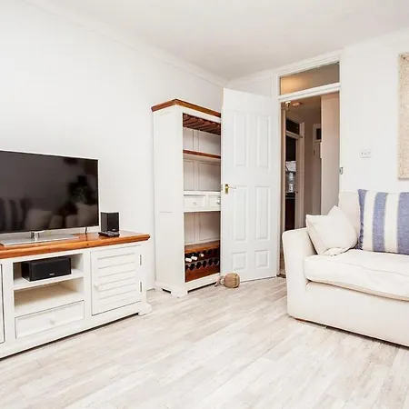 Modern And Spacious Central 1 Bedroom Apartment With Balcony Londres Extérieur photo